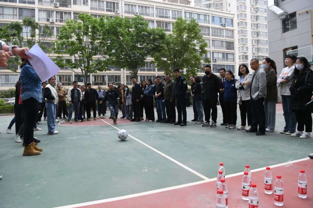 你追我赶：心理压制战绩攻防全开的简单介绍